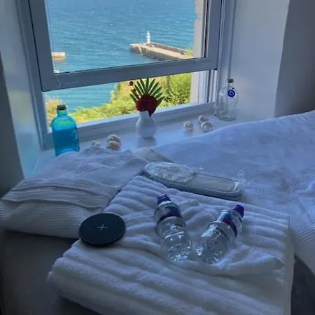 What A View B&B 메바기시